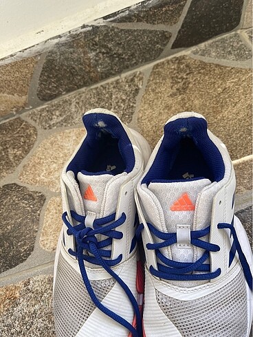 35,5 Beden beyaz Renk Adidas tenis ayakkabısı