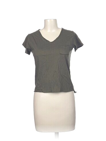 Diğer T-shirt %70 İndirimli.