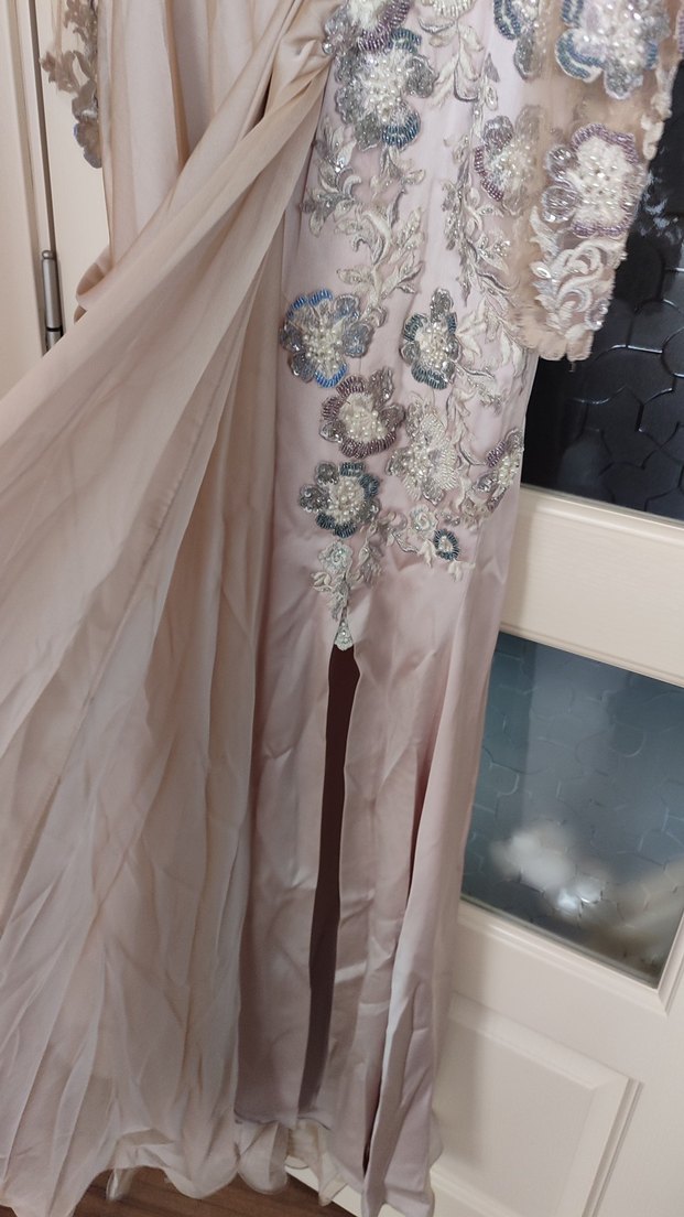 Bej Nakışlı Uzun Kollu V Yaka Kadın Elbise - Görsel 5