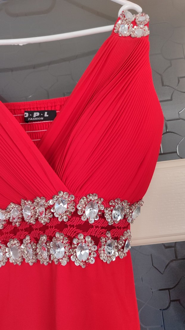 Kırmızı İşlemeli V Yaka Uzun Abiye Elbise - Görsel 2