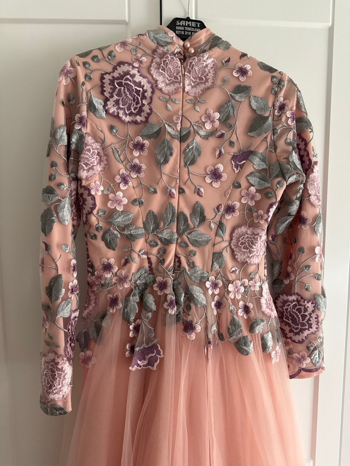 Tesettür Nakışlı Pembe Vintage Uzun Kollu Elbise - Görsel 5