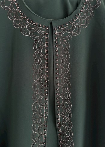 Yeşil Nakışlı Tesettür Takım - Görsel 2