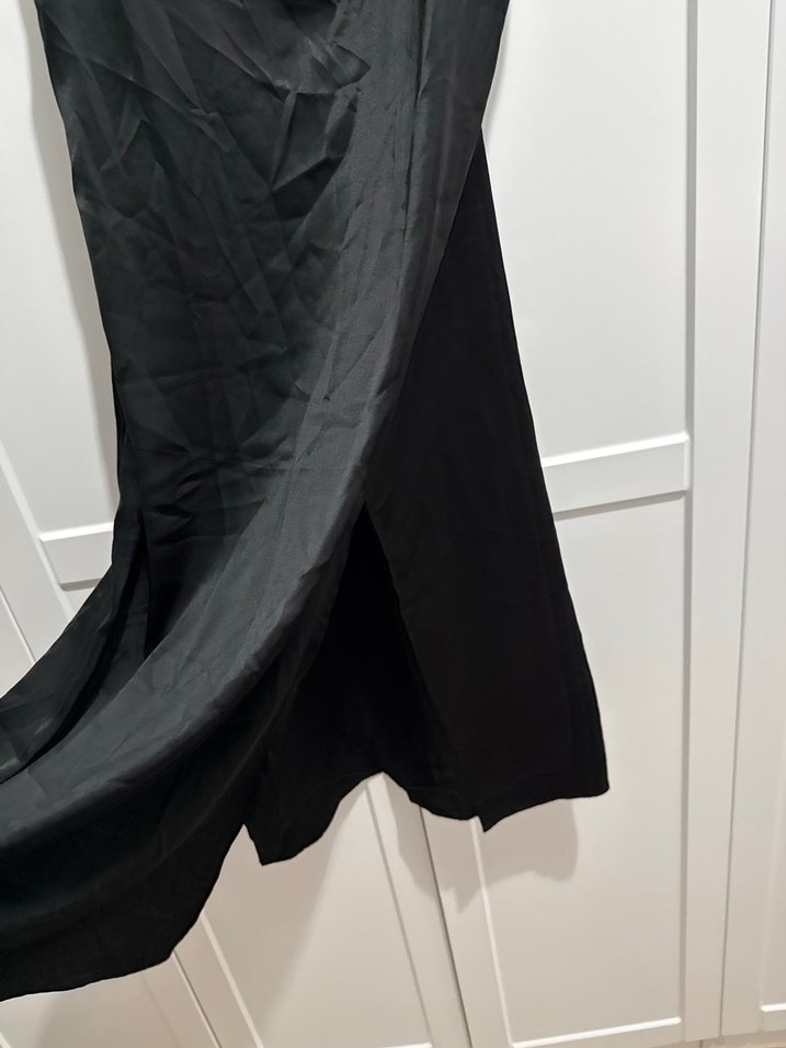 H&m Siyah Uzun İp Askılı Saten Elbise - Görsel 5