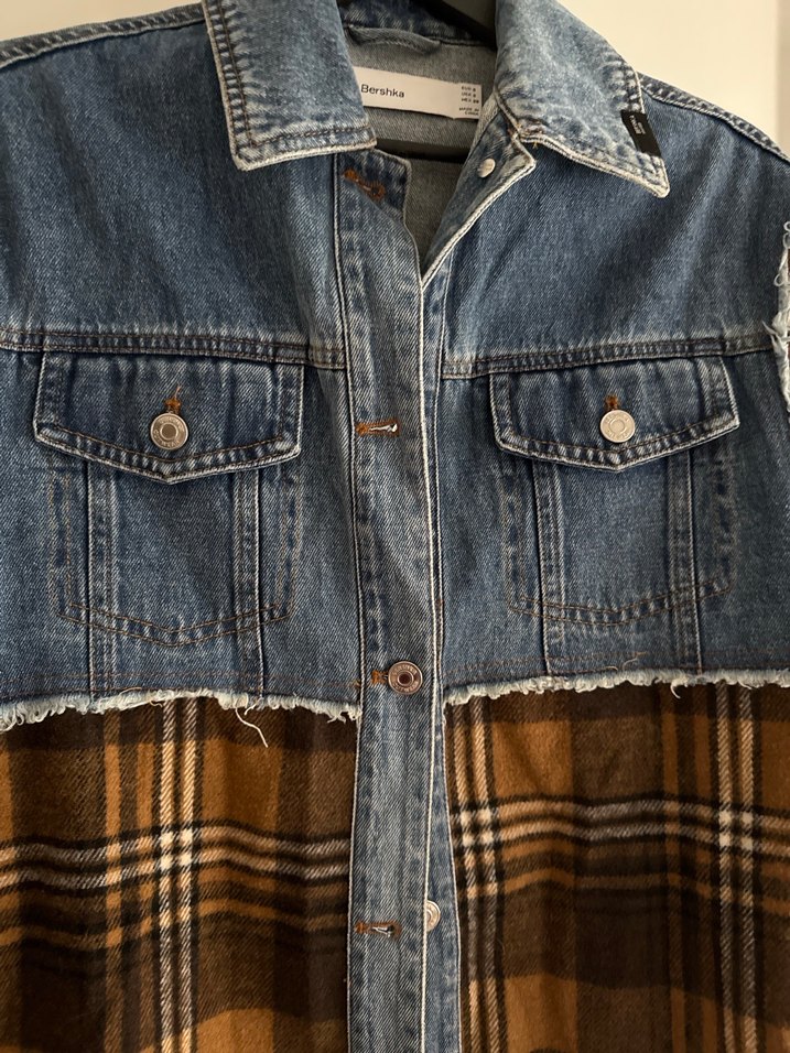 Düğmeli Kot ve Ekose Kadın Gömlek - Görsel 3