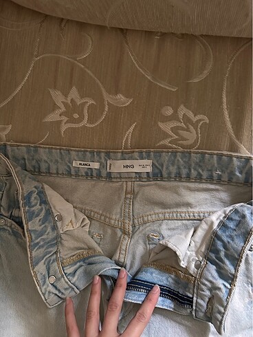 mango jean