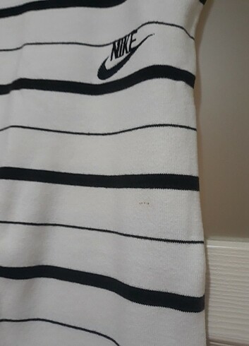 xl Beden Nike askılı siyah beyaz çizgili elbise