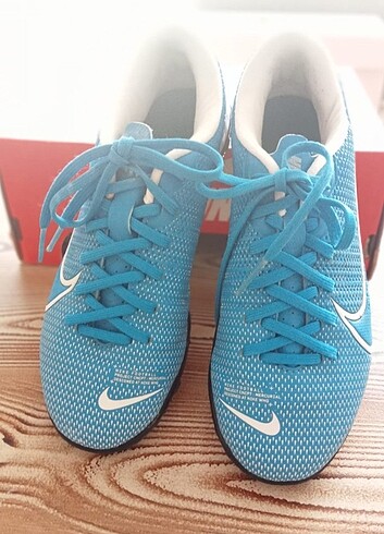 Nike halı saha ayakkabısı