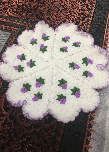 Mor Çiçekli El Yapımı Motifli Örgü Paspas - Görsel 2