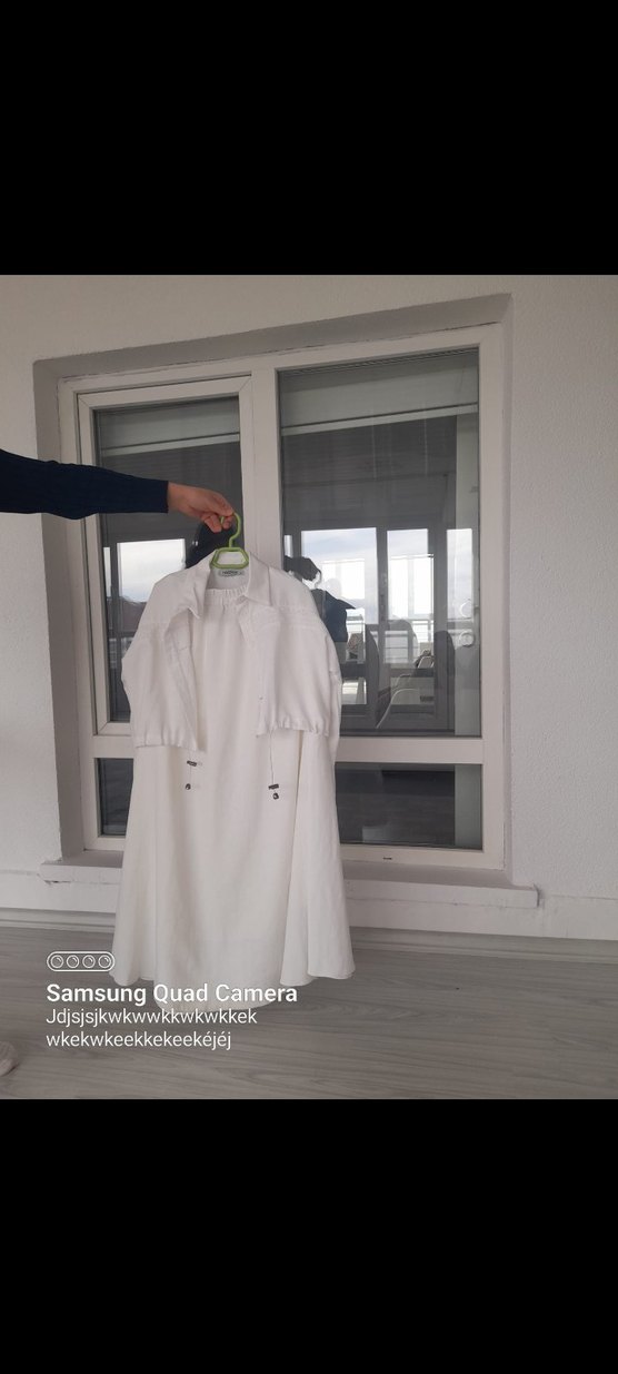 Beyaz etekli takım - Görsel 4