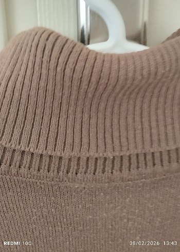 Bej Boğazlı Fit Kadın Kazak - Görsel 2