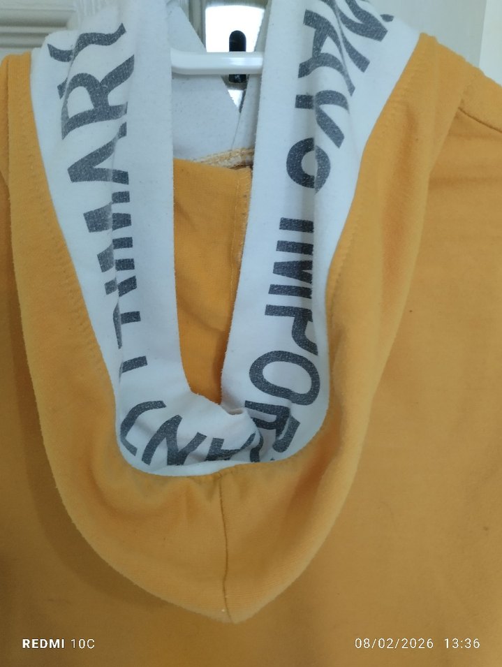 ürün görüldüğü gibidir sadece bir tane lekesi var görünmüyor - Görsel 5