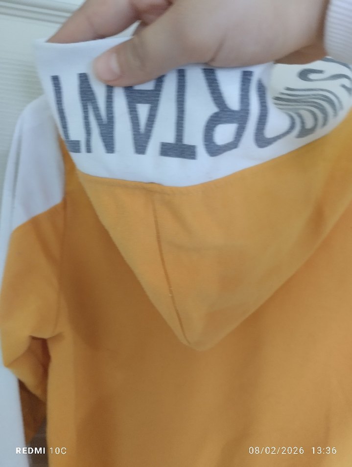 ürün görüldüğü gibidir sadece bir tane lekesi var görünmüyor - Görsel 3