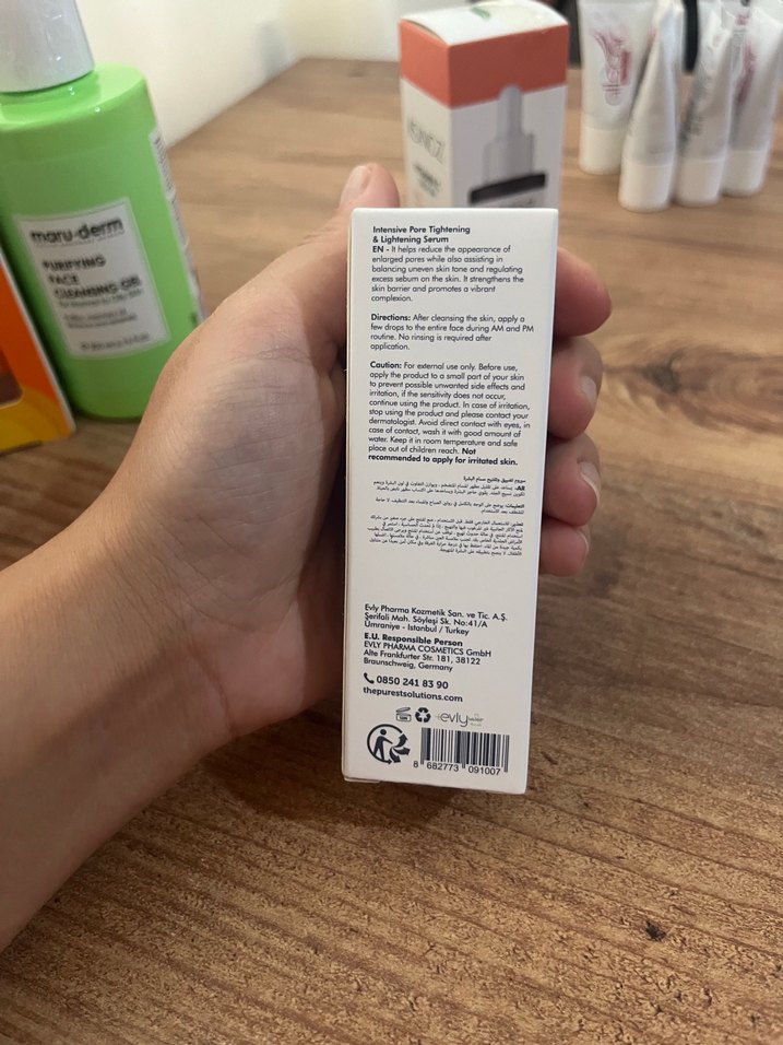 Niacinamide & Çinko İçeren Gözenek Sıkılaştırıcı Serum - Görsel 4