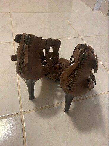 39 Beden Nine west