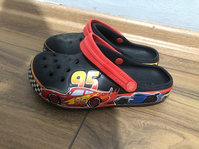 Crocs şimşek macqueen terlik