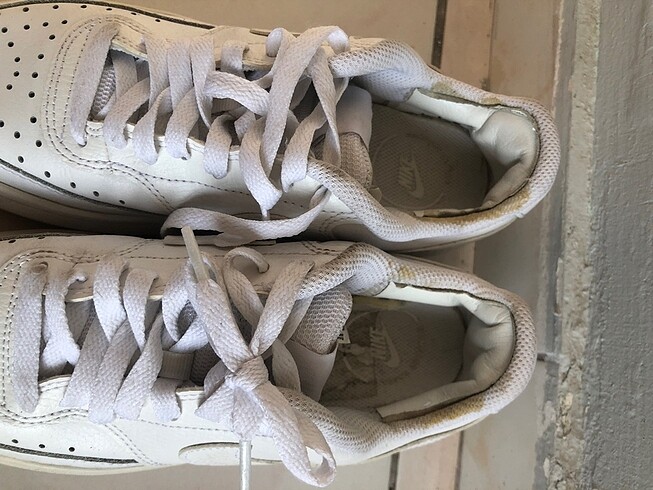 39 Beden beyaz Renk Nike 39 numara