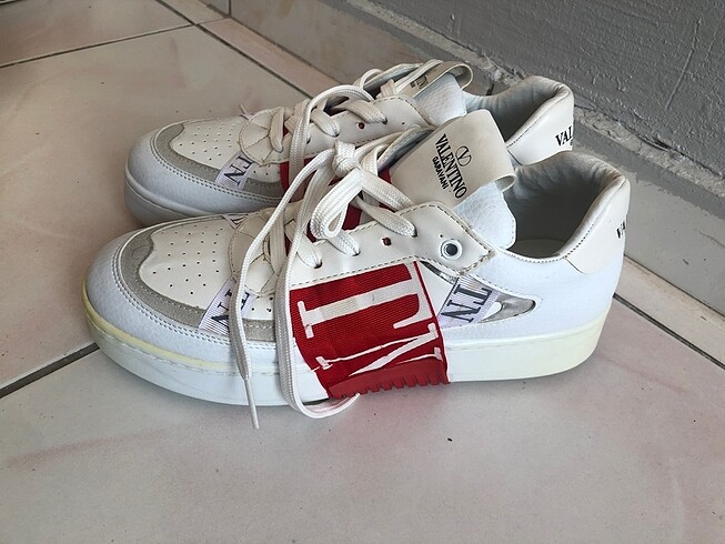 Valentino garavani 38 numara