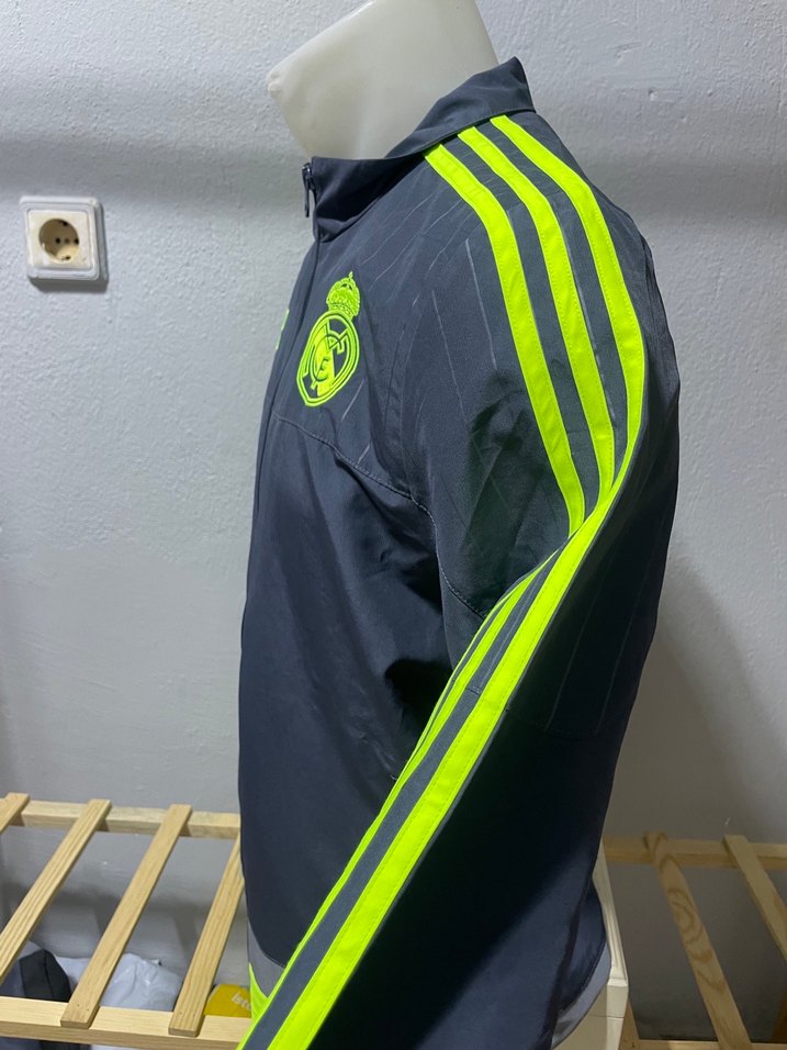 Adidas orijinal yağmurluk - Görsel 4