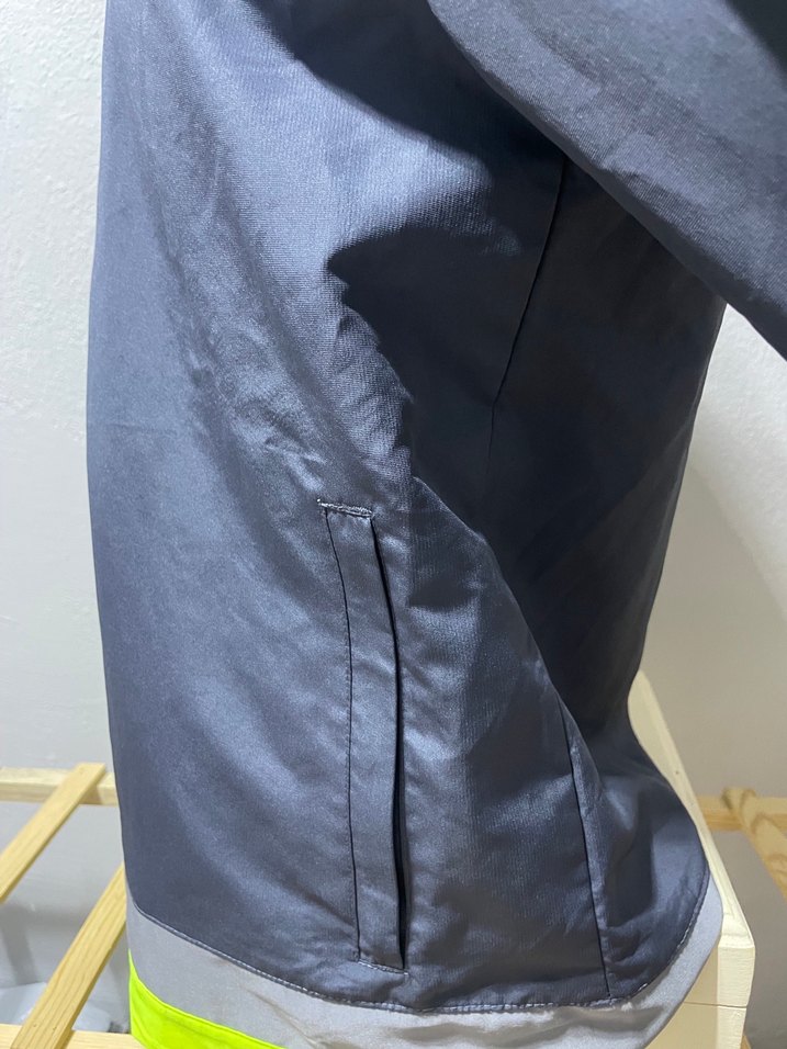 Adidas orijinal yağmurluk - Görsel 3