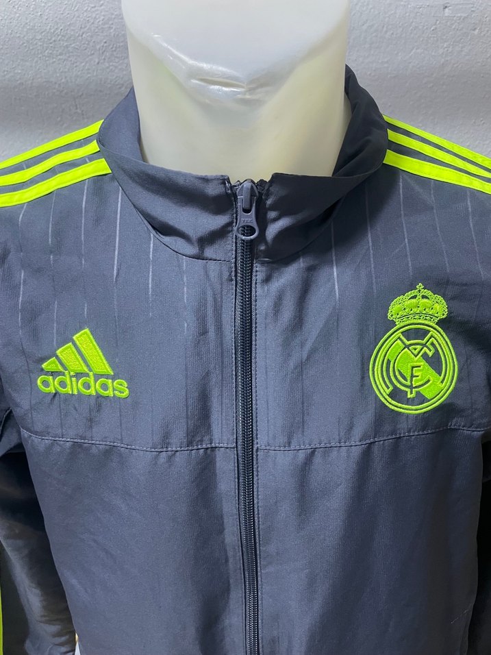 Adidas orijinal yağmurluk - Görsel 2