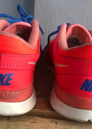 Kadın 36 numara Kırmızı Nike Spor Ayakkabısı - Görsel 6