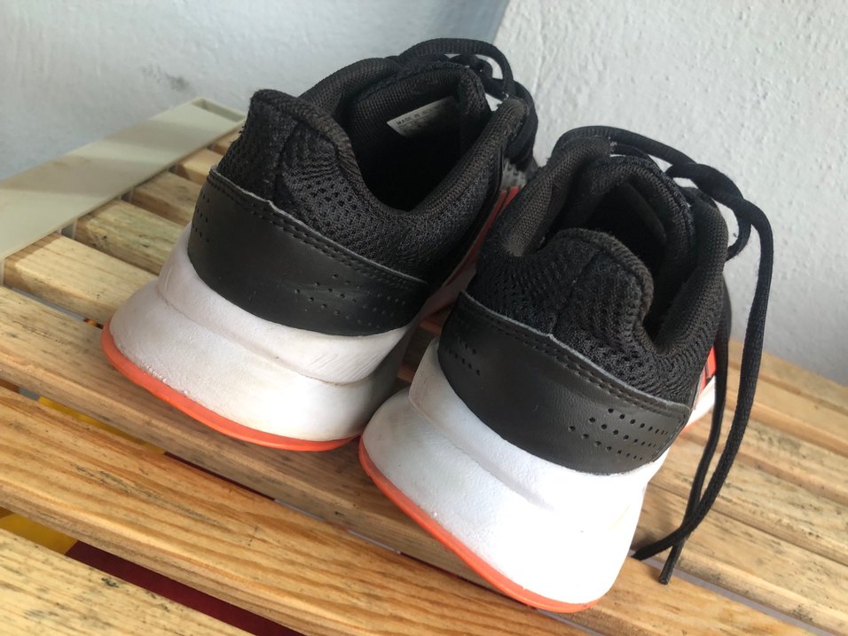 Adidas 36 numara Bağcıklı Spor Ayakkabı - Görsel 4