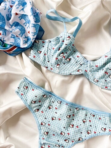 Balenli Modal Kumaş Hello Kitty Desen Bralet Takımı