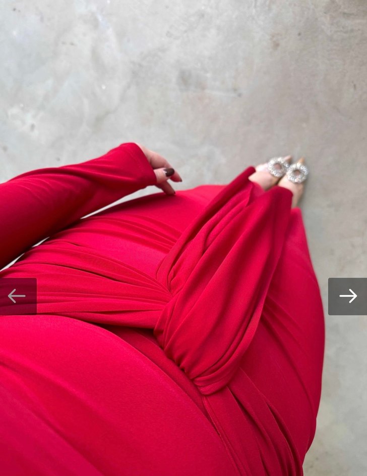 Vatkalı Parlak Kırmızı Elbise - Görsel 4