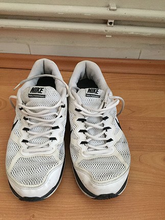 44 Beden Nike spor ayakkabı