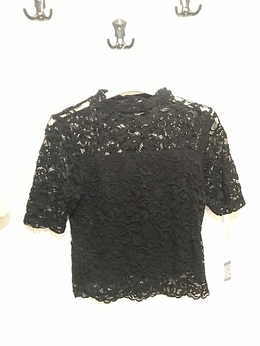 H&M Dantelli bluz