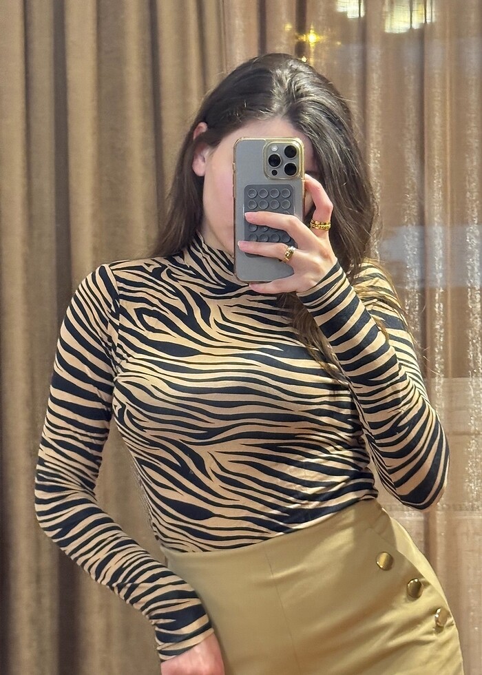 Zebra Desenli Uzun Kollu Bluz - Görsel 3