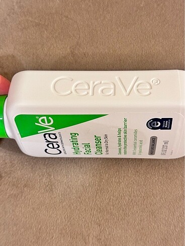 CeraVe nemlendiren temizleyici - Görsel 3