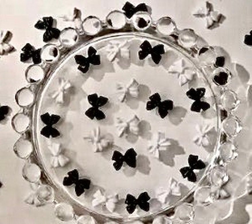 Gri GotikMelek Tırnak Charm - Görsel 2