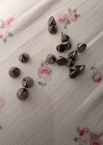 gotik spike üçgen dikenler - Görsel 3