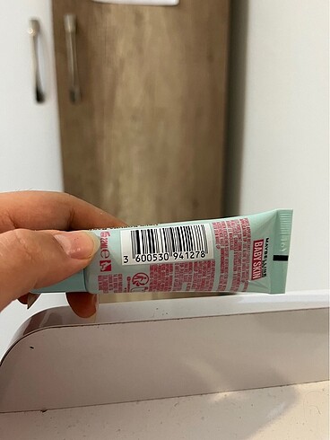 Beden maybelline baby skin