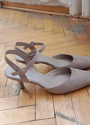 Deichmann 5 cm ince topuklu Vizon Ayakkabı