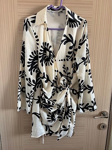 Zara saten elbise