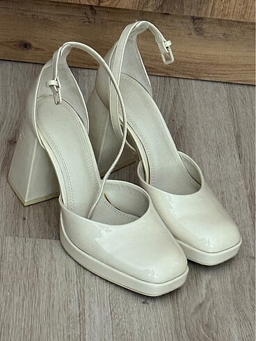 Bershka gelinlik ayakkabısı - Görsel 9