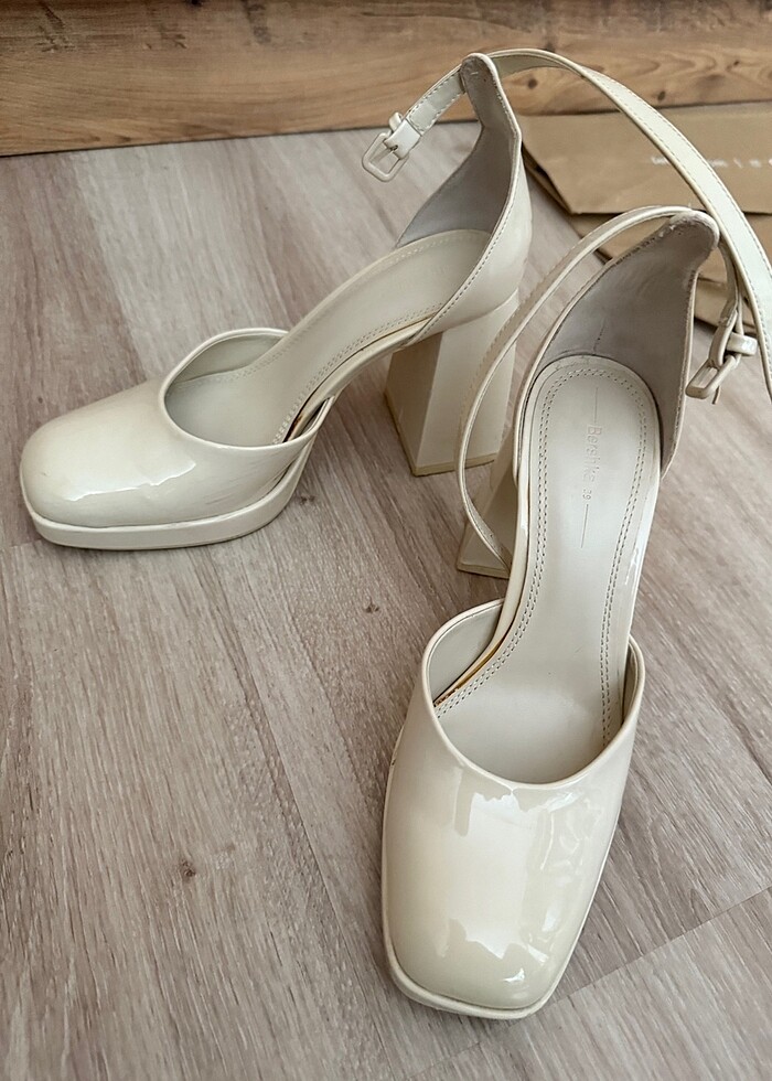 Bershka gelinlik ayakkabısı - Görsel 2