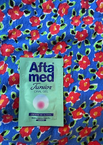 Şeffaf Beyaz Kadın Eldiven - Görsel 2