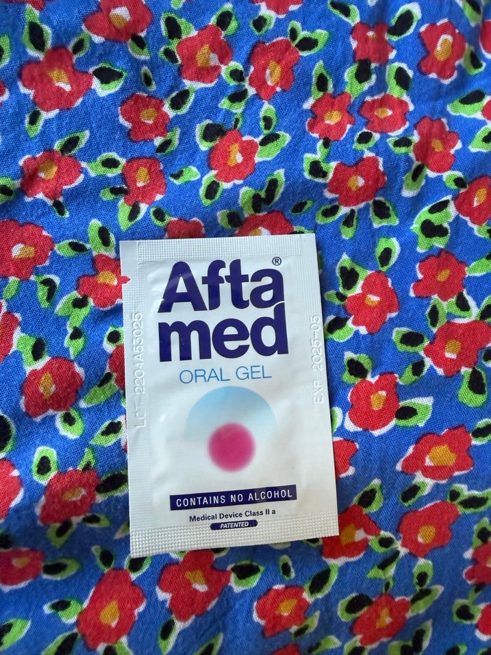 Şeffaf Kadın Eldivenleri 10 çift eldiven ve numuneler - Görsel 2