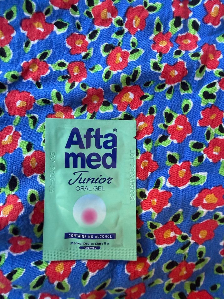 Şeffaf Kadın Eldivenleri 10 çift eldiven ve numuneler - Görsel 4