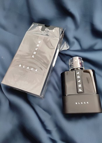 Prada Black Erkek Parfümü