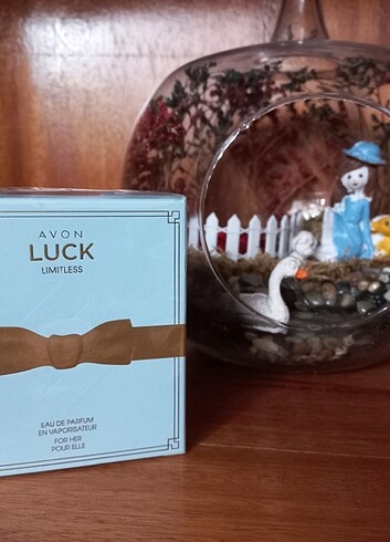 Avon Luck Limitless