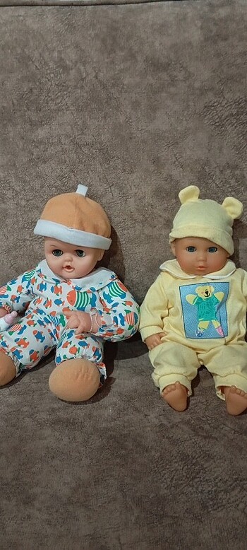 Oyuncak bebek