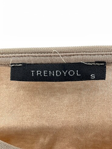 s Beden çeşitli Renk Trendyol & Milla T-shirt %70 İndirimli.