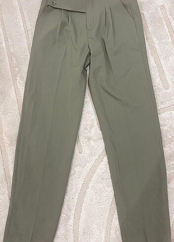 Yeşil yazlık pantolon