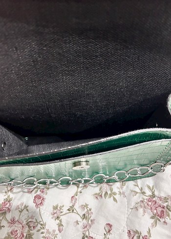 Yeşil Deri Yılan Desenli Zincir Detaylı Çanta - Görsel 2