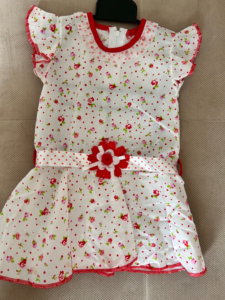 Kız Çocuk Beyaz Renkli Çiçekli Elbise - Görsel 2