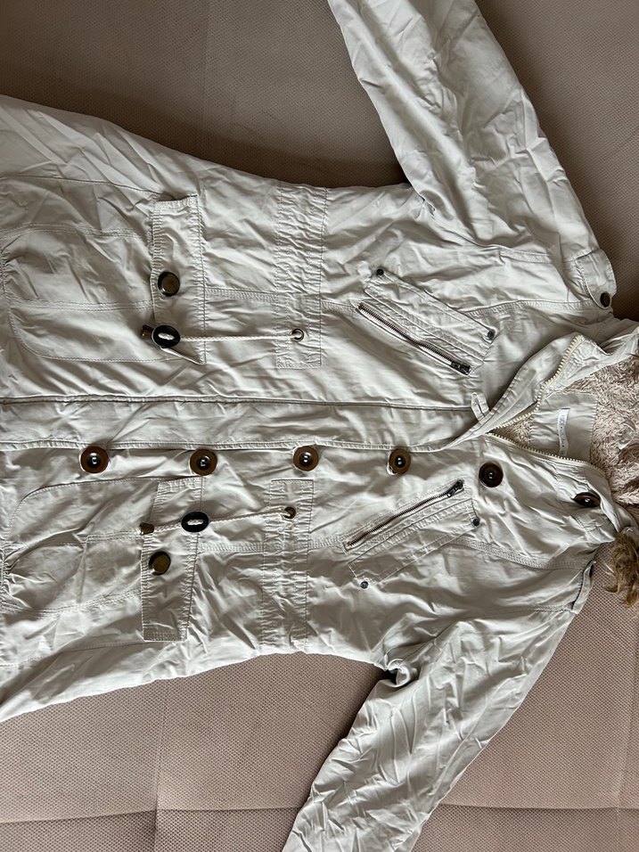 X-Side Düğmeli Beyaz Kadın Mont - Görsel 3